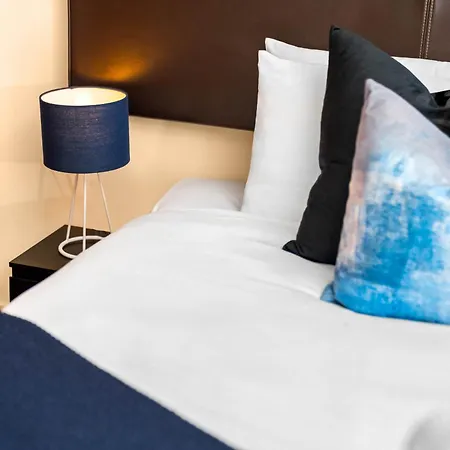 Centre - Chinatown - - Balcony - Secure Parking - Fast Wifi - 39a Apartment